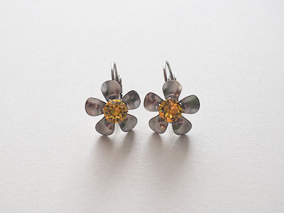 167 Náušnice květina Xirius Light Topaz